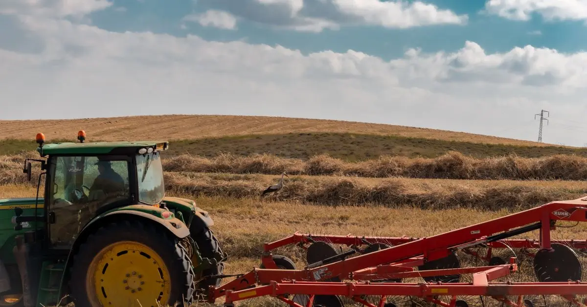 Les Meilleures Pratiques pour Entretenir les Pièces Détachées de Tracteur