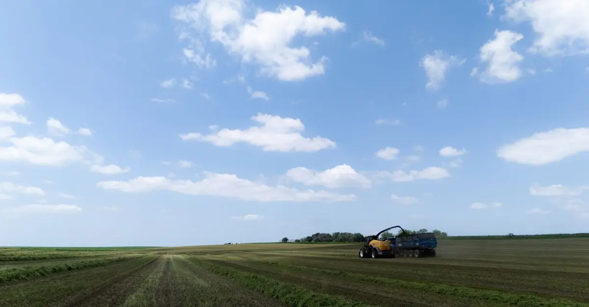 Différents Types de Systèmes d'Échappement pour Tracteurs