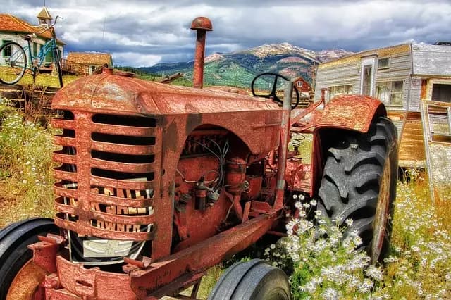 Comment Choisir des Pièces Détachées Adaptées à Votre Tracteur