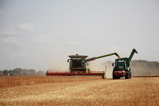 10 Conseils pour Bien Entretenir les Pièces Détachées de Votre Tracteur